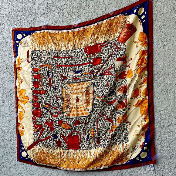 Longchamp Paris, “Le Jardin” Scarf. 100% Silk. Hand Rolled. Made in Italy. - Picture 2 of 7